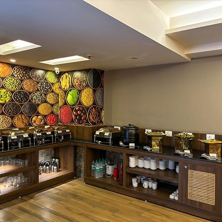 Hotel Oxmo Delhi Airport With Free Airport Transsfer Нью-Делі Екстер'єр фото