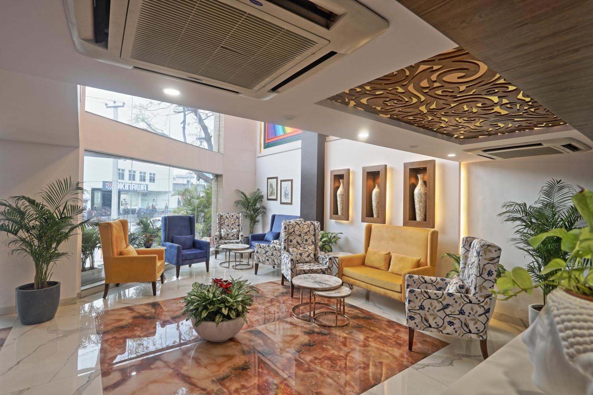 Hotel Oxmo Delhi Airport With Free Airport Transsfer Нью-Делі Екстер'єр фото