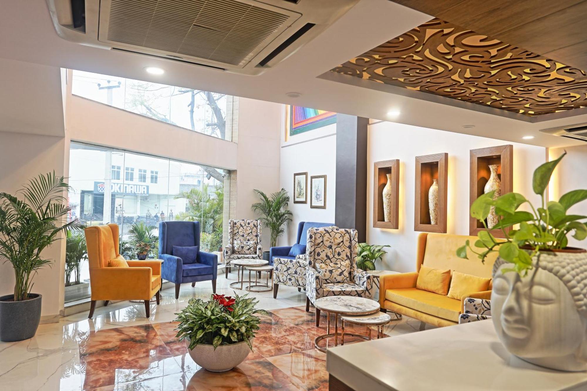 Hotel Oxmo Delhi Airport With Free Airport Transsfer Нью-Делі Екстер'єр фото