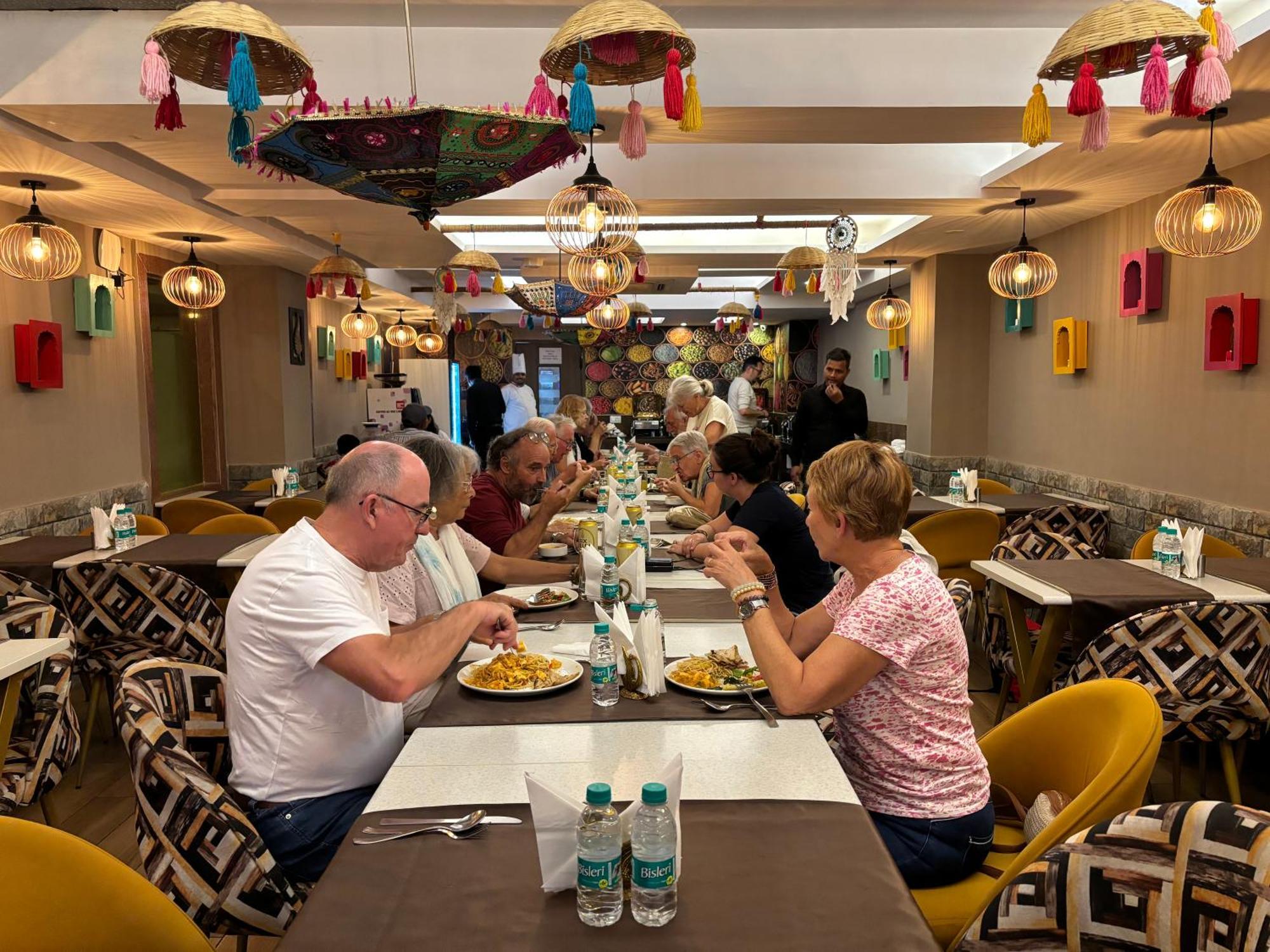 Hotel Oxmo Delhi Airport With Free Airport Transsfer Нью-Делі Екстер'єр фото