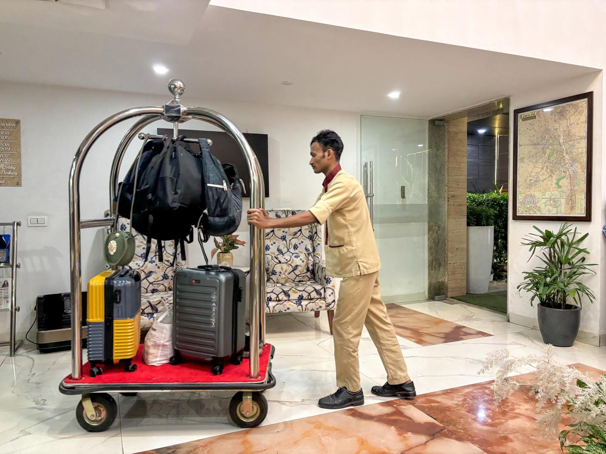 Hotel Oxmo Delhi Airport With Free Airport Transsfer Нью-Делі Екстер'єр фото