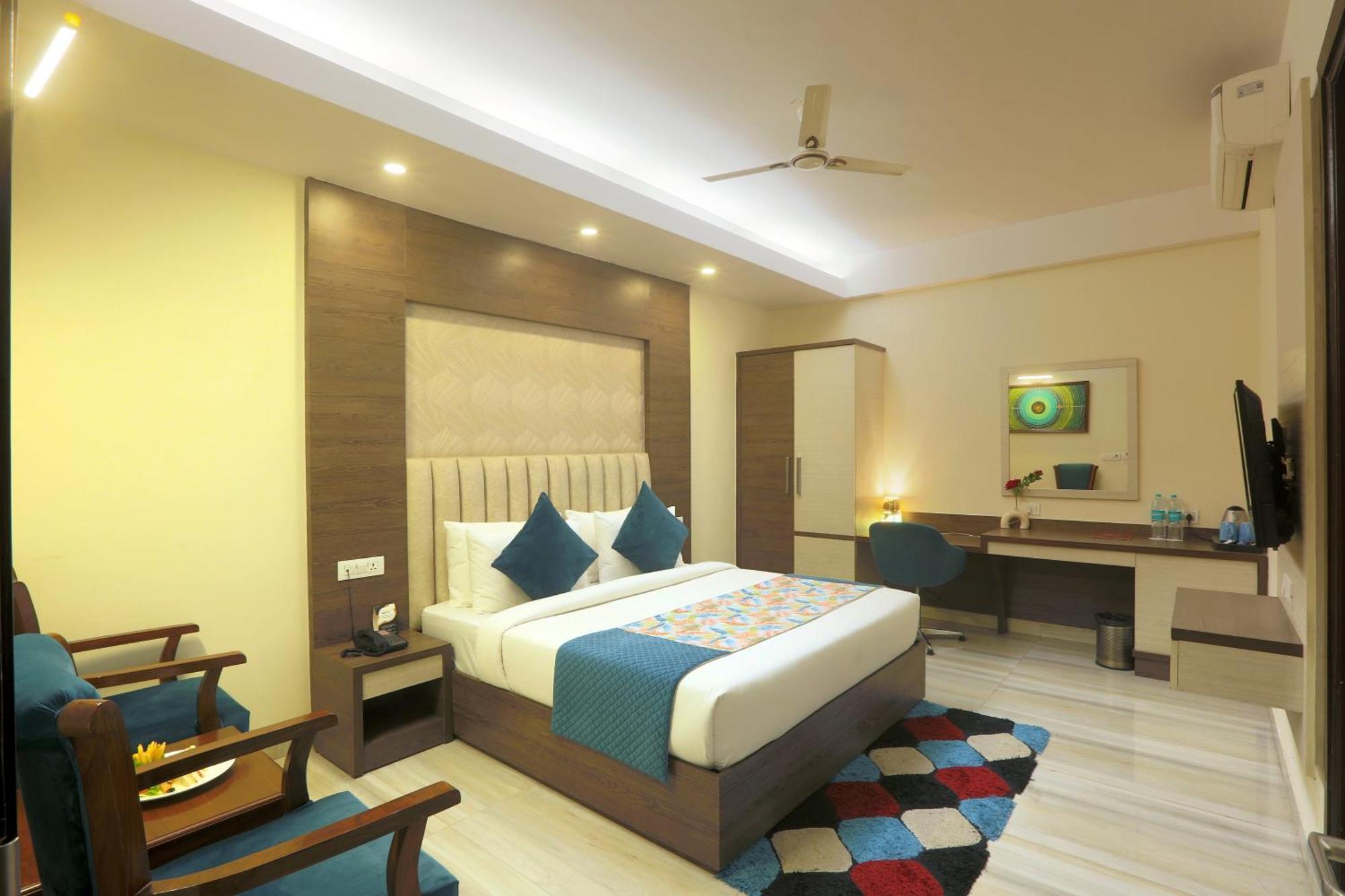Hotel Oxmo Delhi Airport With Free Airport Transsfer Нью-Делі Екстер'єр фото